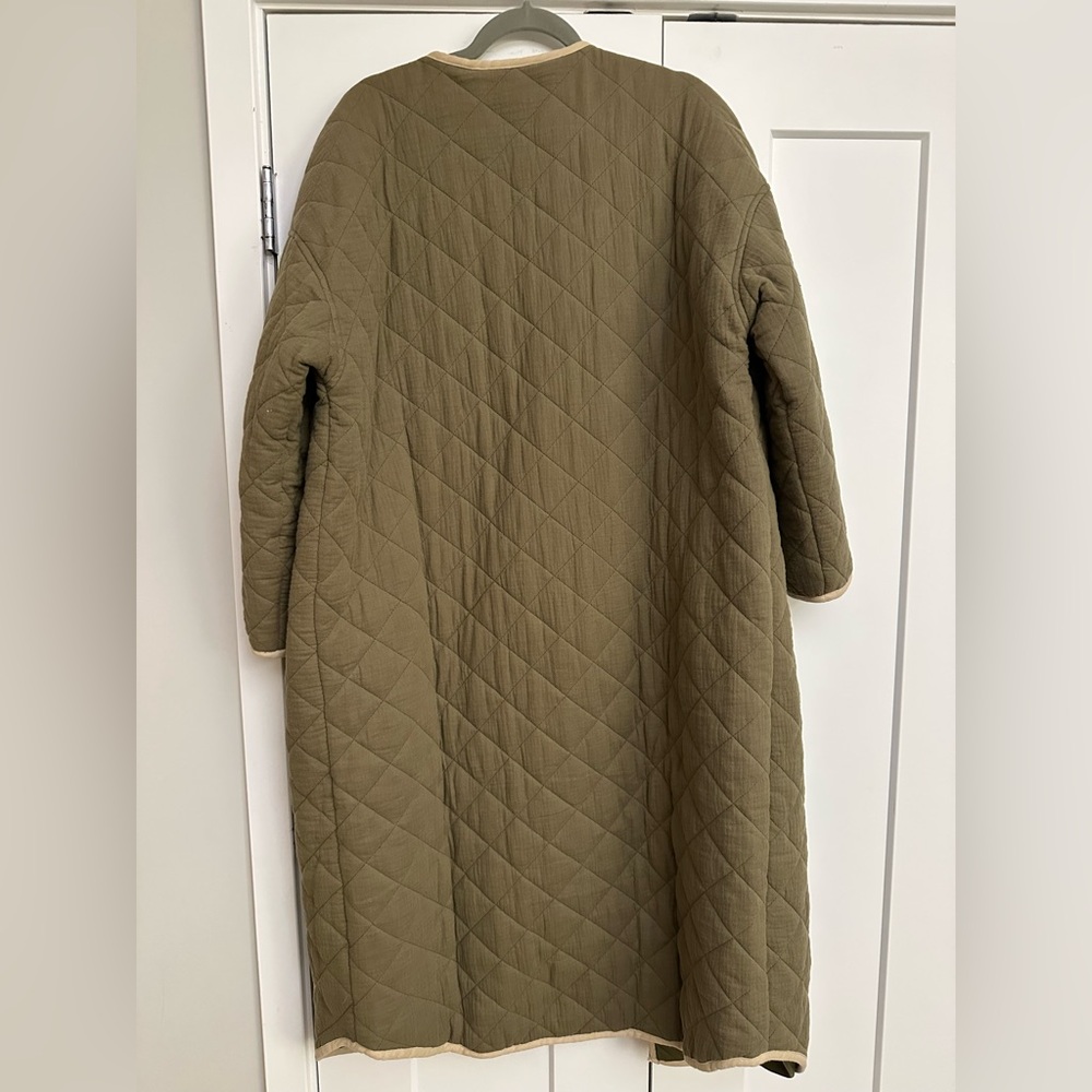 The Amente Button Down Quilted Coat Excellent Condition Size M/L - Picture 10 of 12